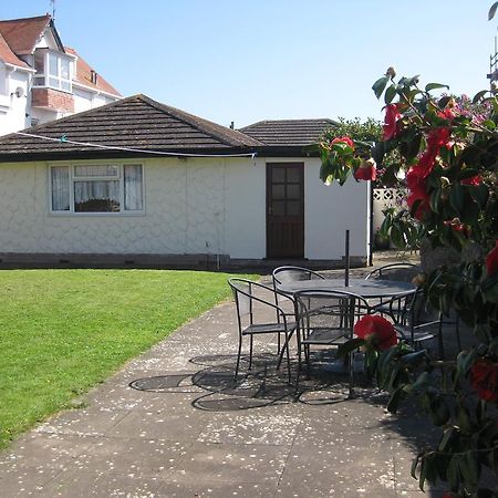 The Ashmount Hotel Rhos-on-Sea Exterior photo