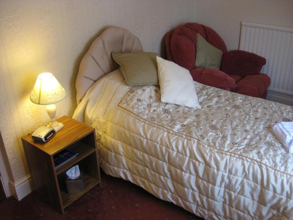 The Ashmount Hotel Rhos-on-Sea Room photo