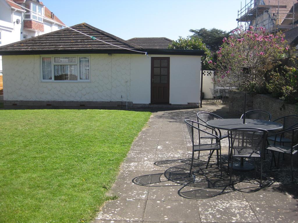 The Ashmount Hotel Rhos-on-Sea Exterior photo